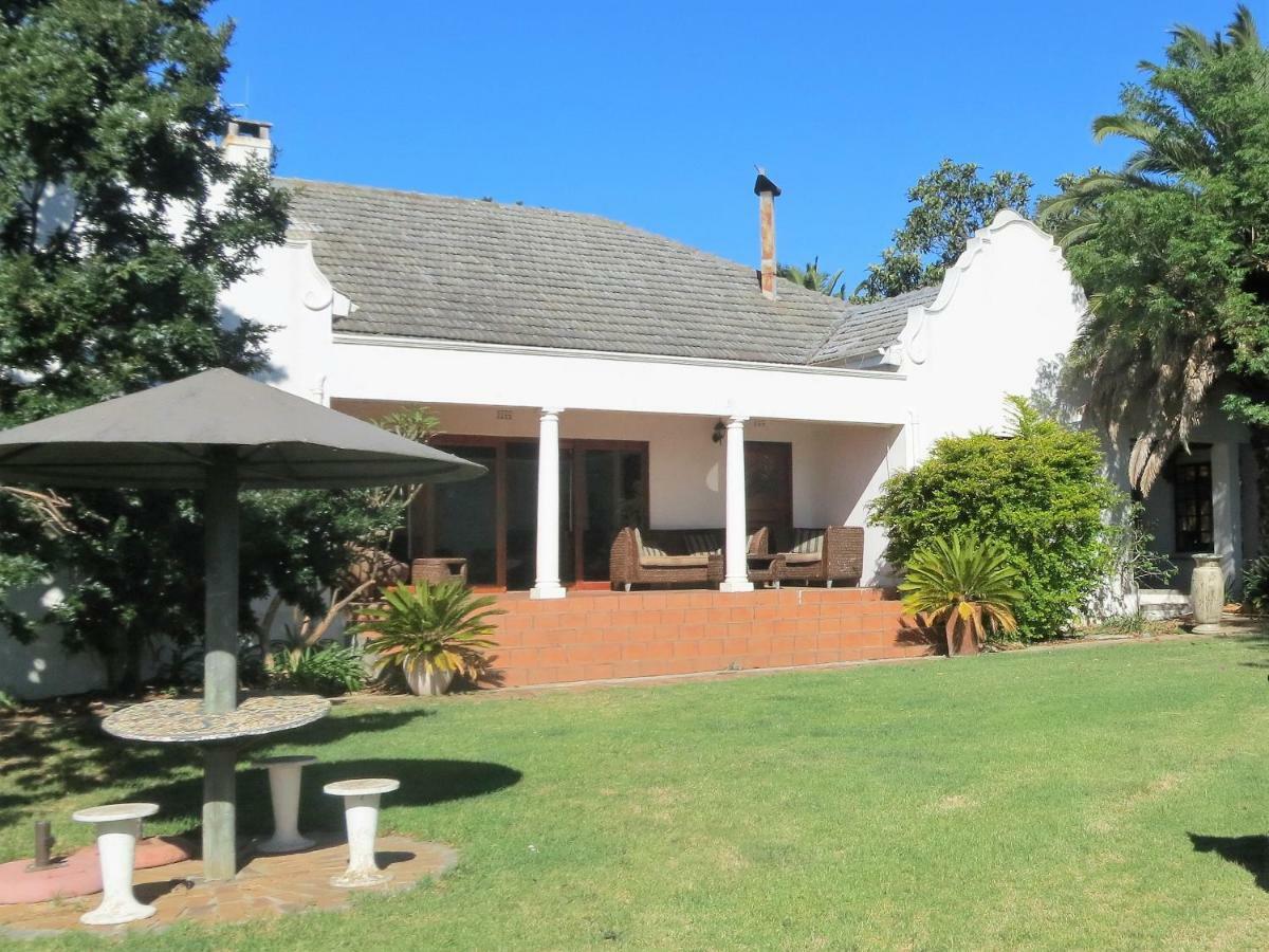 Weavers' Casa de Férias Gordonʼs Bay